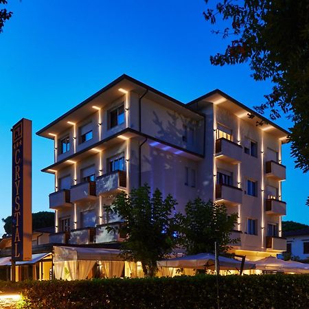 Hotel Crystal มารินา ดิ เปียตราซันตา ภายนอก รูปภาพ